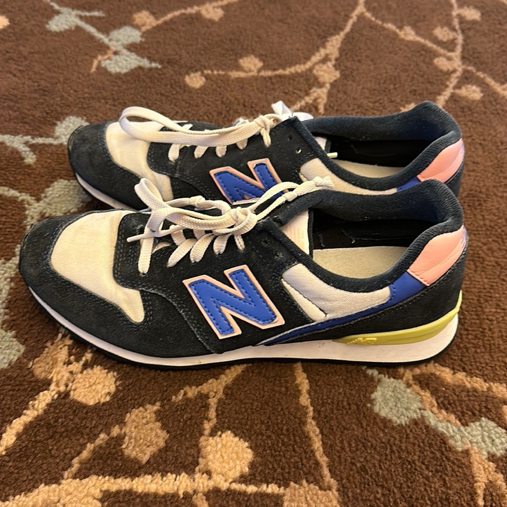Womens New Balance Shoes